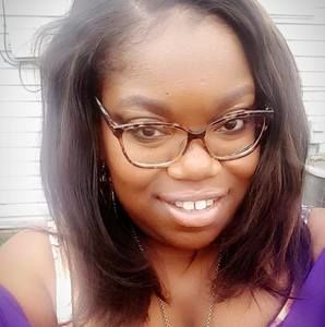 Meet your Posher, Dee